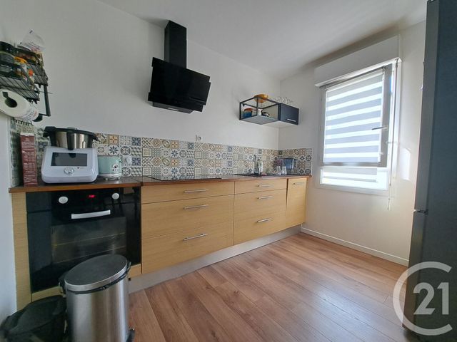 Appartement T3 à vendre - 3 pièces - 62.0 m2 - ELVEN - 56 - BRETAGNE - Century 21 Beaulieu