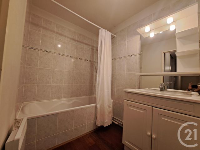Appartement T4 à vendre - 4 pièces - 83.1 m2 - VANNES - 56 - BRETAGNE - Century 21 Beaulieu