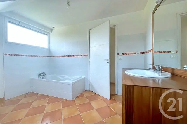 maison à vendre - 5 pièces - 128.5 m2 - THEIX NOYALO - 56 - BRETAGNE - Century 21 Beaulieu